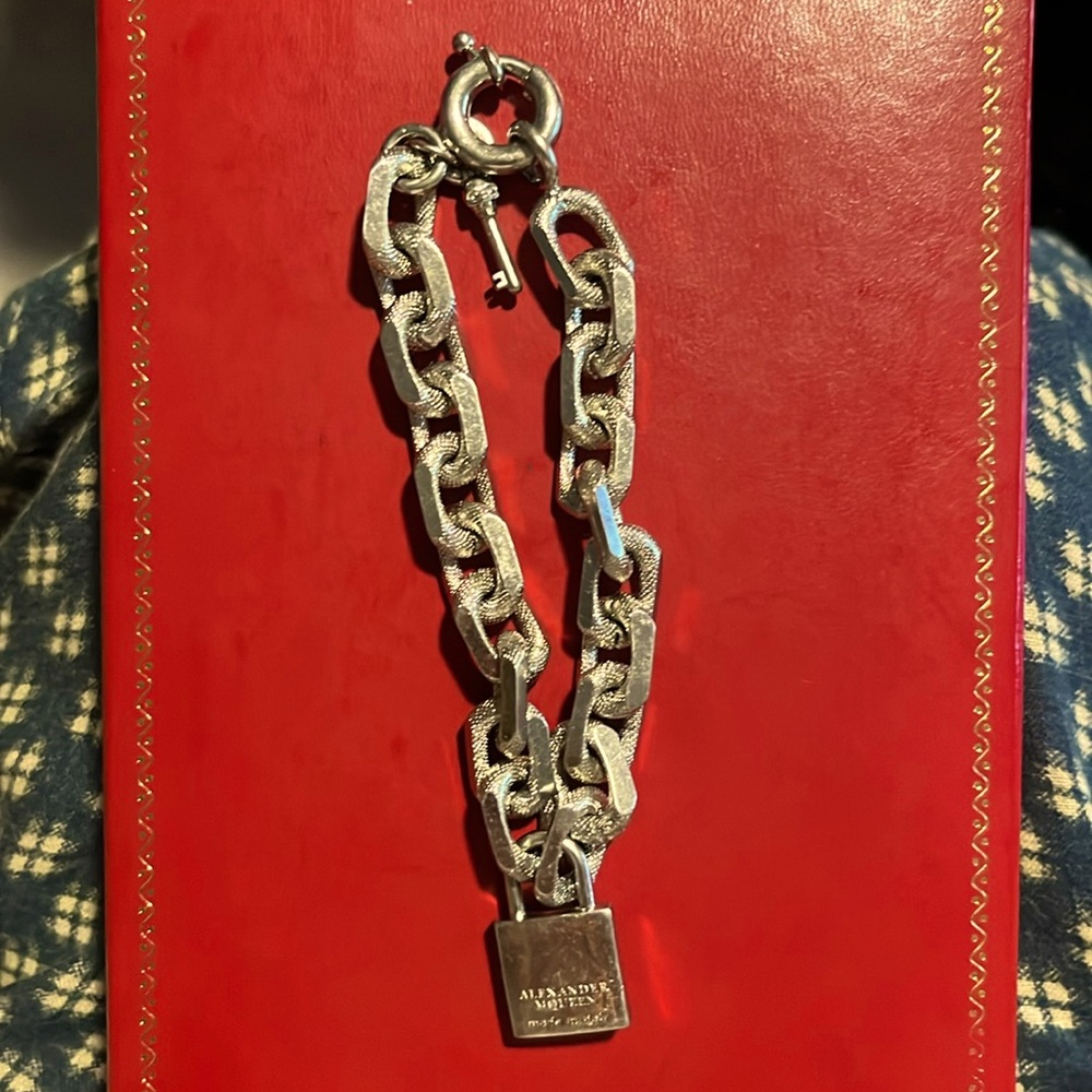 💀Alexander McQueen chunky chain link bracelet💀 PreLoved by me💀